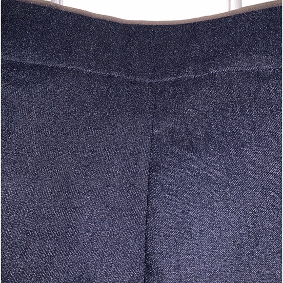 Time and Tru capris, dark shimmering blue, size medium, 8 to 10 - Picture 9 of 11